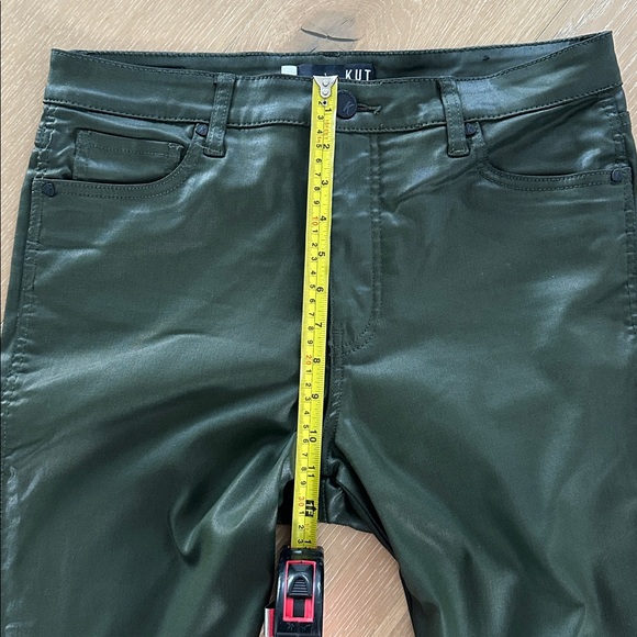 KUT from the Kloth Donna Fab Ab - Dark Olive Green Coated Jeans - Picture 4 of 5